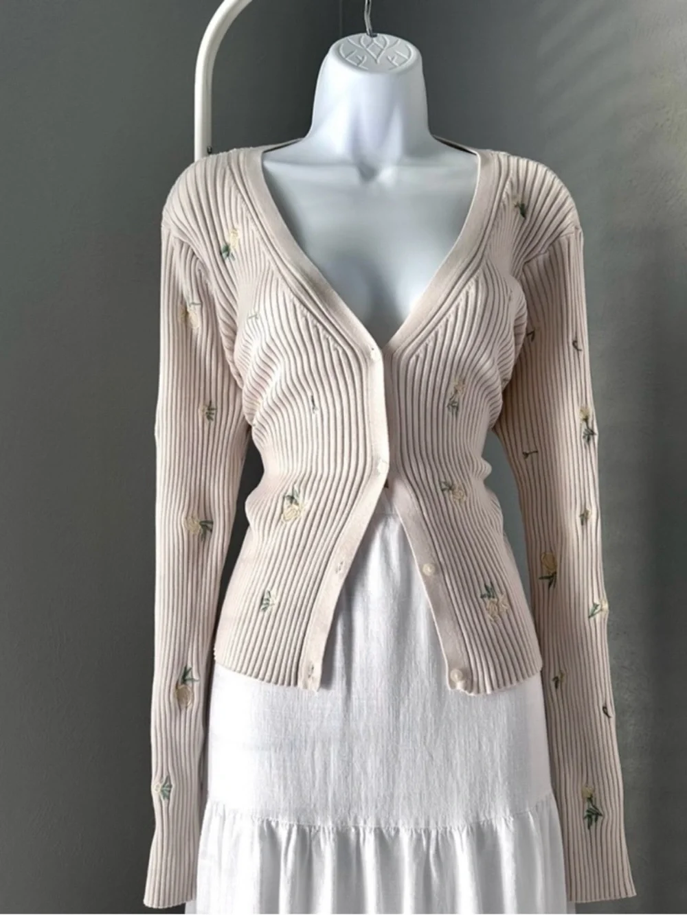 Embroidered Floral Cardigan Sweater - Picture 8 of 8